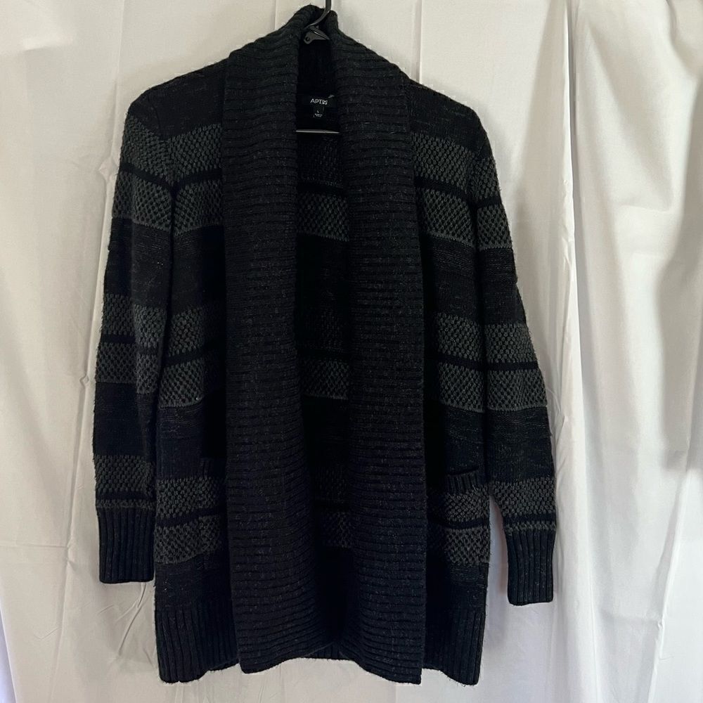Apt 9 black n grey striped open front sweater with pockets Size L
